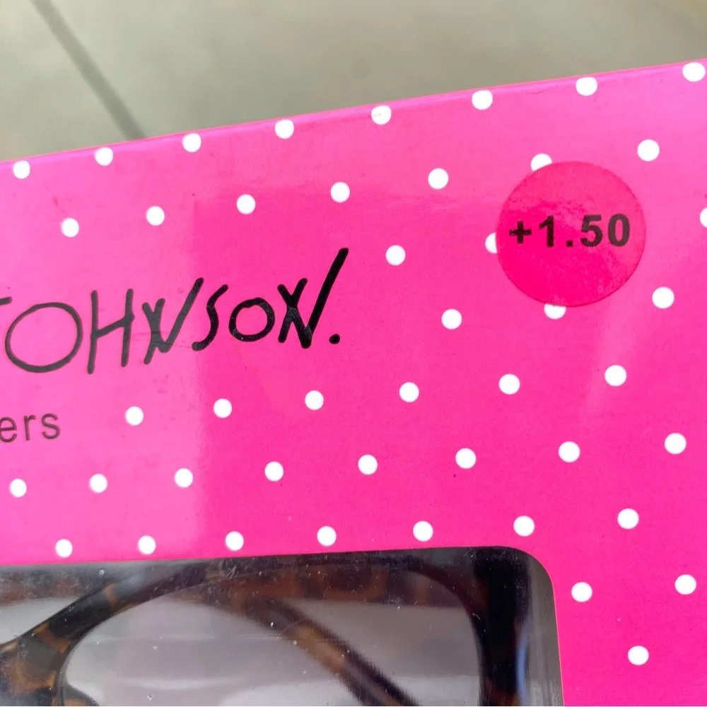 BETSEY JOHNSON readers 1.50 reading glasses cats eye tortoiseshell print set 3pc